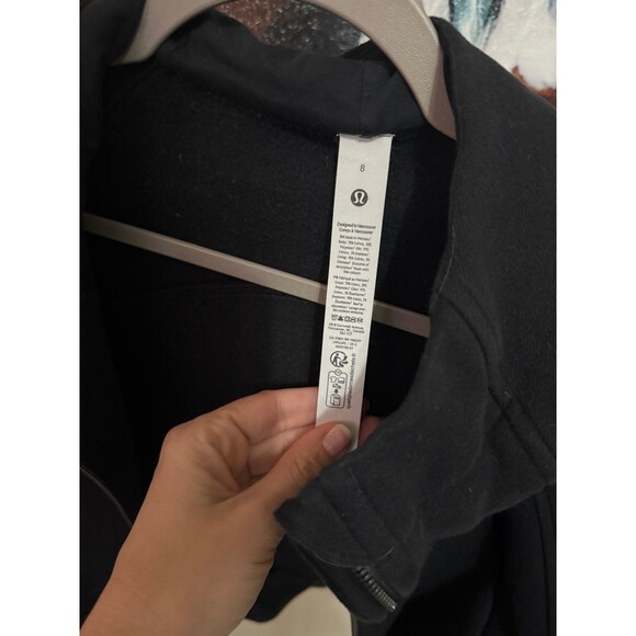 NWT Lululemon Scuba Full-Zip Cropped Hoodie 8 - Picture 4 of 5